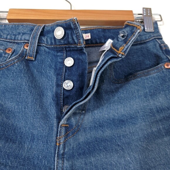 LEVI'S Wedgie Shorts with Cut Off Hem in Love Triangle Blue Rigid Denim 24 - Picture 7 of 10